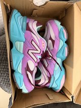 NEW BALANCE 9060s SIZE 39.5 in Ramstein, Germany