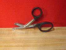 AUTOCLAVE MEDICAL  SISSORS in Batavia, Illinois