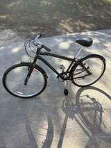 Huffy 27.5” 7 Speed Cruiser Bicycle in Perry, Georgia