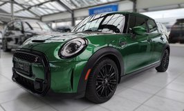 2022 MINI COOPER S HARDTOP 4-DOOR in Ramstein, Germany
