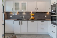 TLA/TDY modern 2BR 1BA w/ heated floors, balcony & BBQ grill, 5min to RAB [ref:W20] in Ramstein, Germany