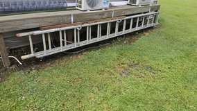 24 foot Extenion Ladder in Camp Lejeune, North Carolina