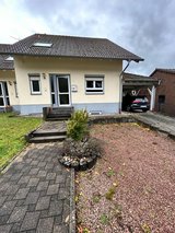 FALL WINTER YARD WORK YARD CLEAN UP LEAVES ?? REMOVAL, TRASH HAULING in Ramstein, Germany