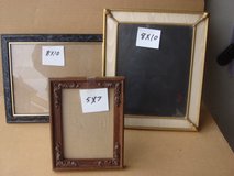 CHOICE OF PICTURE FRAMES in Chicago, Illinois