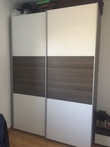 Bedroom Set in Stuttgart, GE