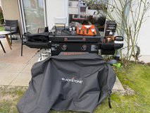 Blackstone Original 28 in. Omnivore Griddle with Hood in Wiesbaden, GE