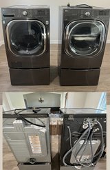 XL TurboWash & TurboSteam W/D Set (Black SS w/ Pedestals) MUST SEE!! Great Condition in Kingwood, Texas