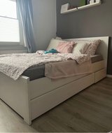 Queen size bed with storage place smoker and pet free I can delivery and set up the bed in Ramstein, Germany