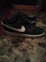 Mens tennis shoes in Perry, Georgia