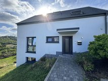 IK | Spacious 6-Bedroom Home in Altenkirchen in Ramstein, Germany