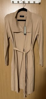 Tahari (M US or 38-40EU)Belted & Pocketed Sweater Duster in Ramstein, Germany