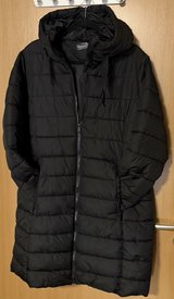 Kapalua Puffer Coat (XL) in Ramstein, Germany