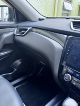 Nissan Xtrail (T-32)Year 2014 (Rouge) US 4x4 in Okinawa, Japan