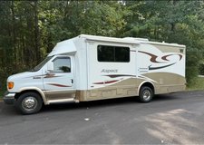 Winnebago Aspect RV Winnebago Aspect 2007 Class C 26ft low miles in Fort Campbell, Kentucky