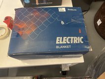 ELECTRIC BLANKET in Spring, Texas