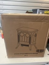 STOVE STYLE FIREPLACE ELECTRIC HEATER in Kingwood, Texas