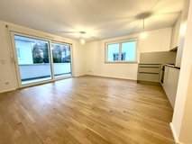 Modern 4-Bedroom Apartment – Bright, Spacious & Move-In Ready in Stuttgart, GE