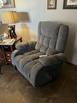 ELECTRIC RECLINER in Alamogordo, New Mexico