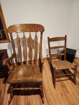 Mama bear, baby bear rockers in Yorkville, Illinois