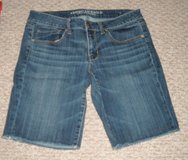 American Eagle Cut Off Denim Jean Bermuda Shorts Woman's 12 in Chicago, Illinois