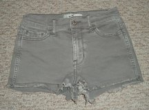 Hollister Gray Cut Off Denim Shorts Size 1 Juniors Stretch in Plainfield, Illinois