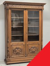 Freddy's - Henri II bookcase in Baumholder, GE
