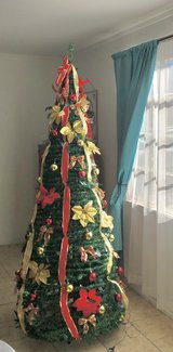 Christmas Tree 6 1/2 ft pop up Tree in Alamogordo, New Mexico