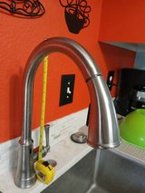 Kitchen faucet 15 inches high ... in Alamogordo, New Mexico
