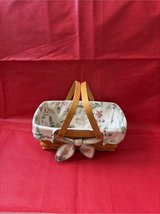 Longaberger 2001 Medium Chore Basket in Plainfield, Illinois