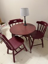table with 3 chairs in Aurora, Illinois