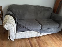 Sofa/couch in Bolingbrook, Illinois
