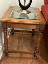 Side/End table in Bolingbrook, Illinois