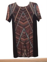 Madison Leigh Geometric Shift Dress Woman's Size 10 in Joliet, Illinois