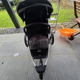 Thule Urban Glide Jogging Stroller in Ramstein, Germany