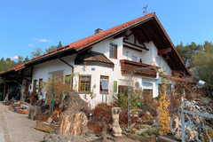 Hütten - the somewhat different house in Grafenwoehr, GE