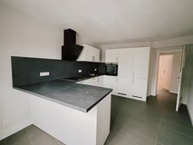 KTown: 2-bdr Apartment close to the City park/train station with private parking in Ramstein, Germany