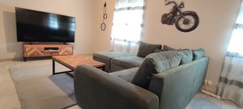 TLA/TDY freestand. 2BR 2BA house w/ walk-in closet, patio & BBQ grill, 2min to RAB [ref: L14] in Ramstein, Germany