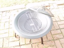 Portable Fire Pit Bowl 29" W/ Spark Screen Poker Folding Stand Carrying Case New in Plainfield, Illinois