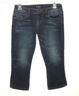 Guess Denim Jean Capri Pants Woman's Tag Size 26 Measures 27 in Shorewood, Illinois