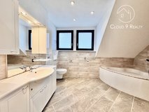 Modern 2-Bedroom Apartment in Ramstein Near Ramstein Air Base in Ramstein, Germany