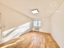 Modern 2-Bedroom Apartment with Fantastic Views – Rockenhausen in Ramstein, Germany