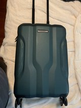 Samsonite Hardshell Carryon Luggage in Fort Campbell, Kentucky
