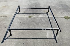 metal bed rail for full n twin only in Warner Robins, Georgia