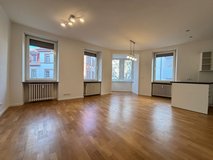 [ID: 1532] KL - City, duplex apartment, 3 bedr. modern kitchen, 1.5 bath., terrace, parking spot in Ramstein, Germany