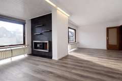 SPACIOUS! Beautiful 6.5 Room Apartment (1.722ft²) with Large Balcony – Semi-Furnished in Stuttgart, GE