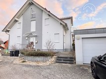 Stunning Modern 6-Bedroom Home with Sauna & Fireplace – Waldmohr in Ramstein, Germany