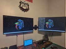 LG ULTRAGEAR 27 INCH 2K OLED 240HZ & SCEPTRE 27 INCH 1080P 75HZ in Warner Robins, Georgia