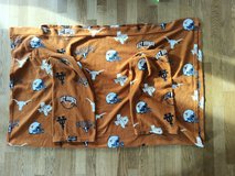 UT-Austin Collegiate Snuggie (Adult size) in Stuttgart, GE