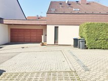 Leonberg Freestanding home,big Garden,Open Fireplace and much more in Stuttgart, GE