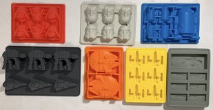 7pc Star Wars Silicone Mold Set - Makes Jello Candy Ice Cube Soap Molds in Joliet, Illinois